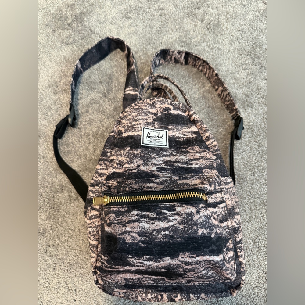 Herschel Supply NWOT Mini Back Pack Desert Rose